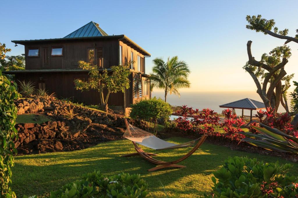 Holualoa Inn Main image 1